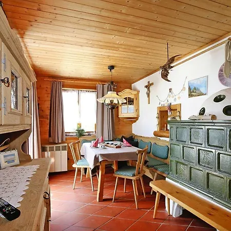 Appartamento In Hochfugen With A Terrace